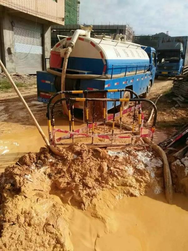 鸡冠工地淤泥清淤