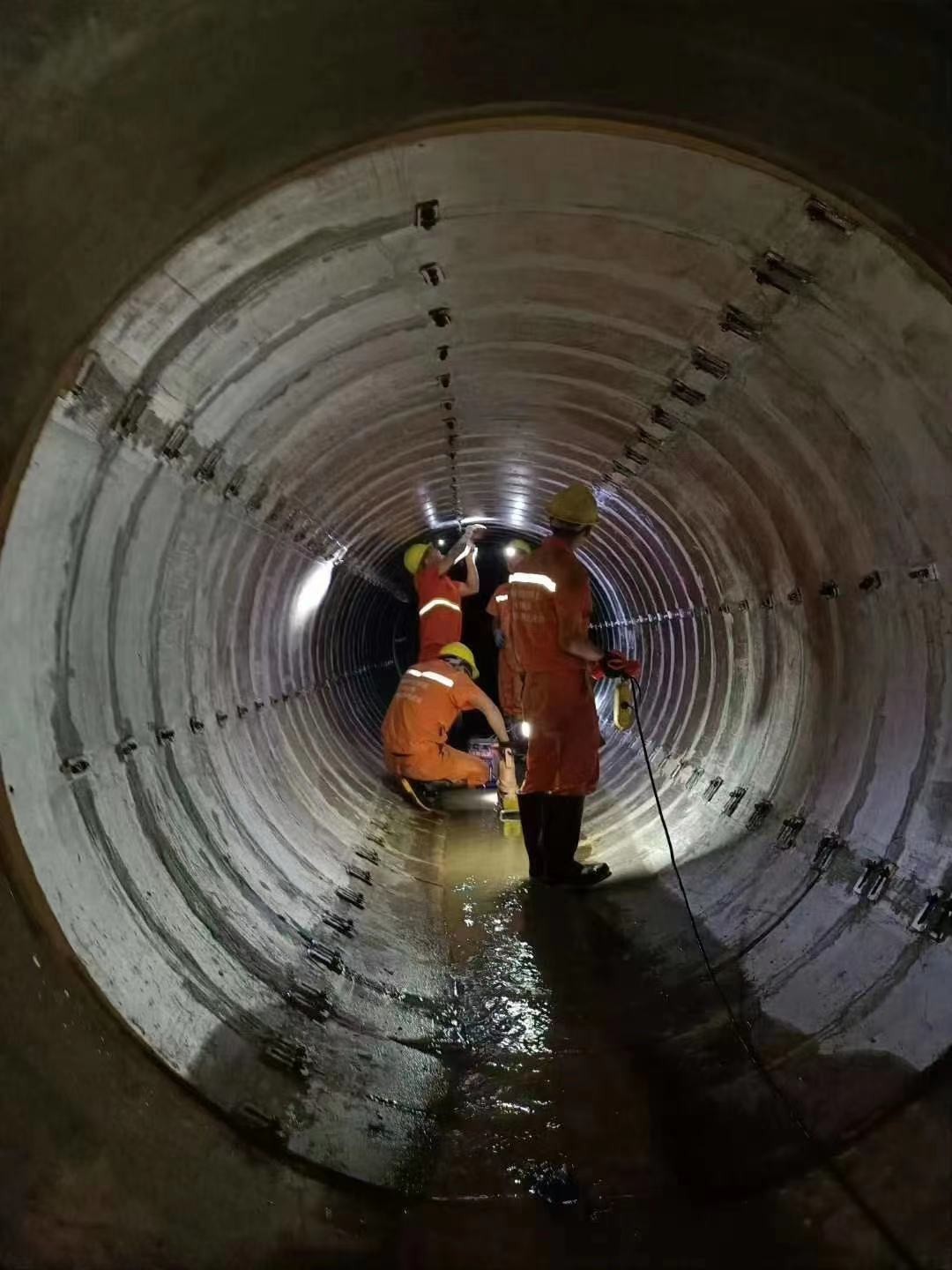 鸡冠管道非开挖修复